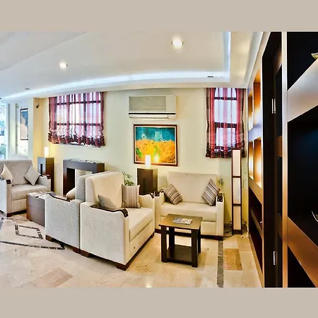 Tepe Hotel 3*