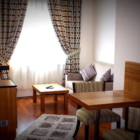 Tepe Hotel